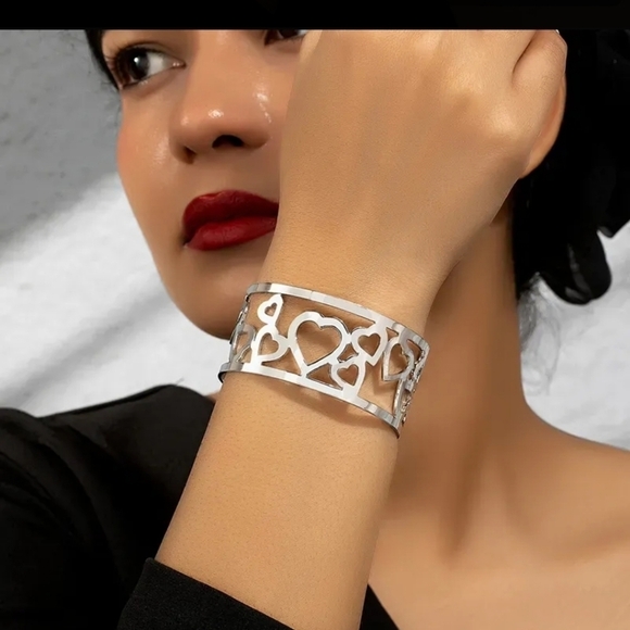 Silver Heart Cuff Bracelet with Intricate Cut-Outs - Picture 1 of 8